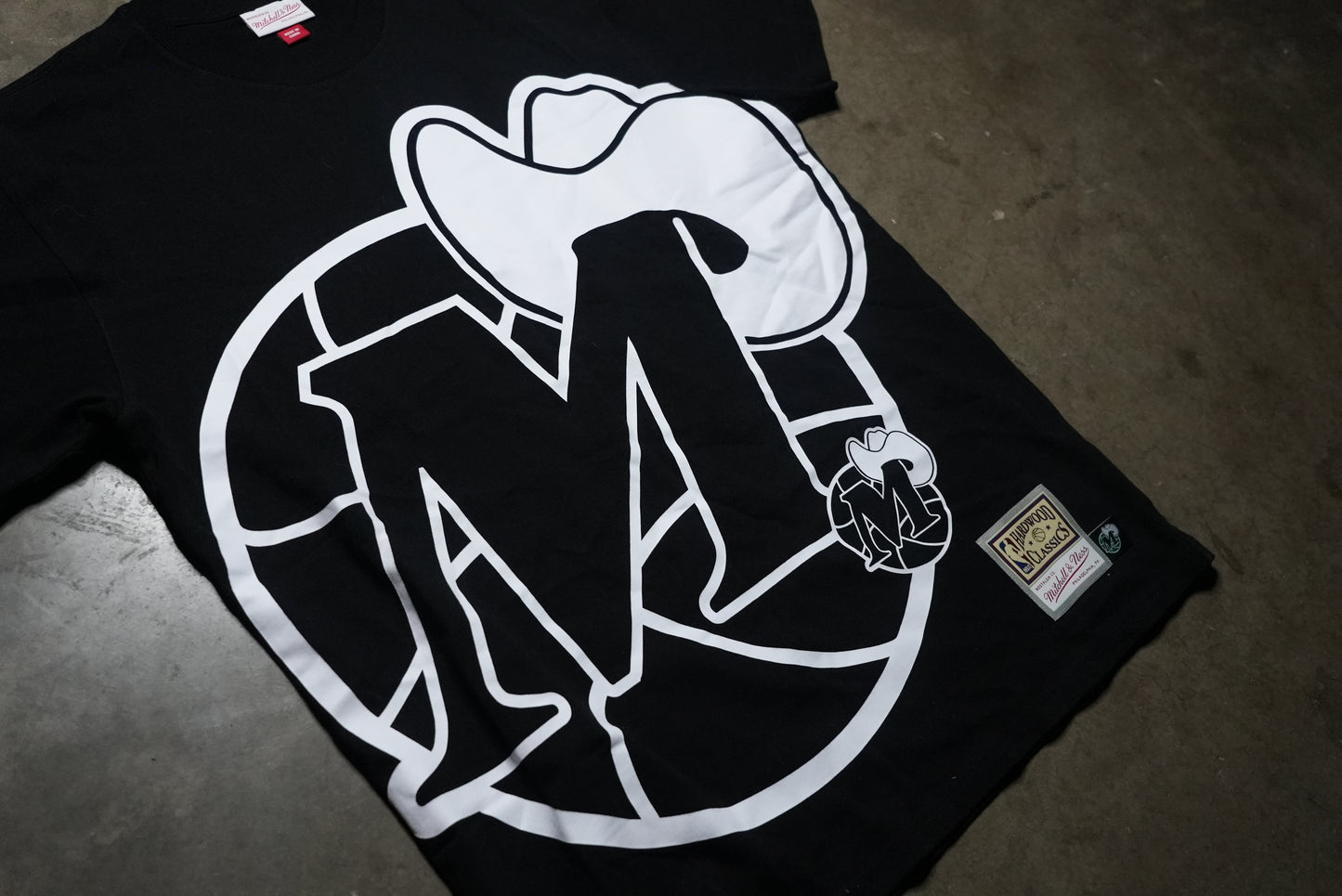 Black Dallas Mavericks T-Shirt L